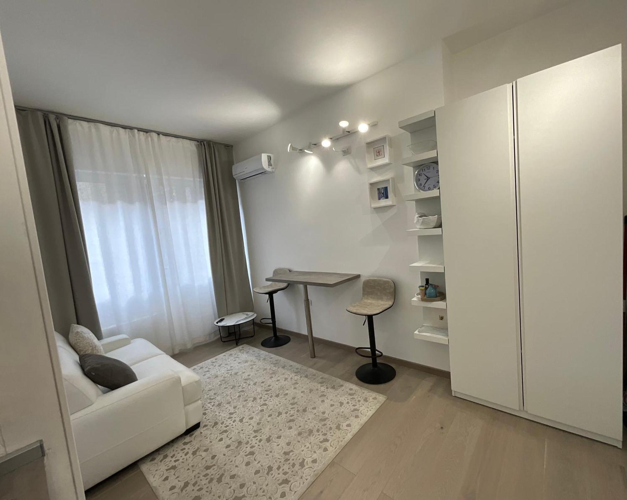 דירות רומא Bilocale San Giovanni Design Apartament מראה חיצוני תמונה