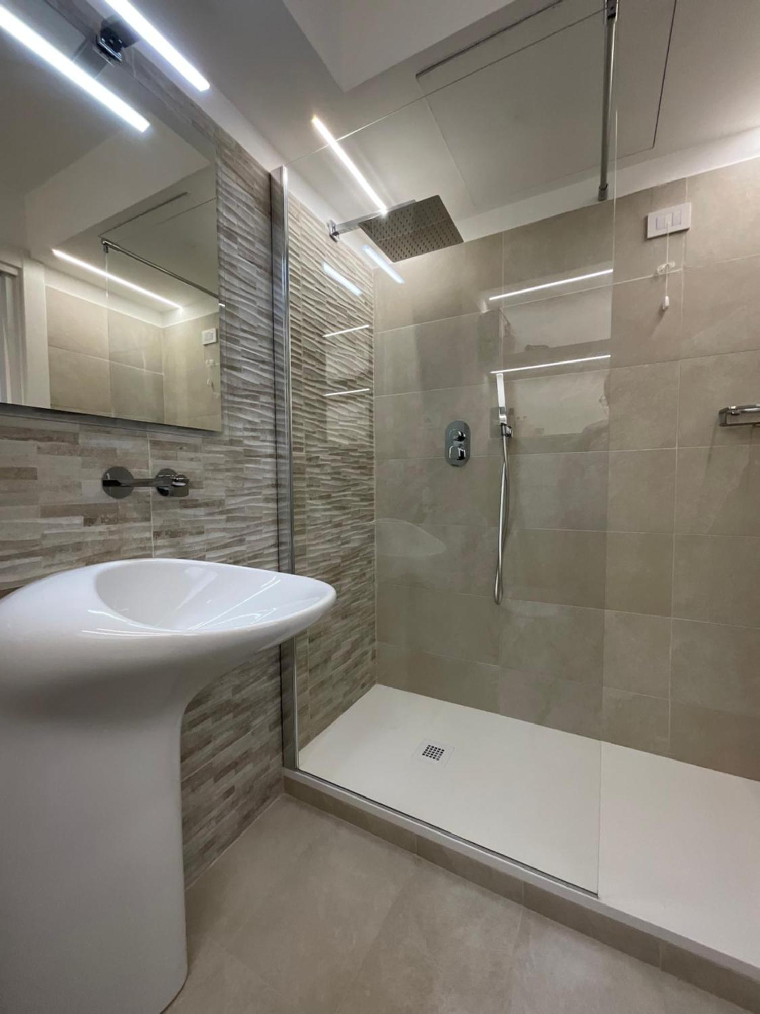 דירות רומא Bilocale San Giovanni Design Apartament מראה חיצוני תמונה